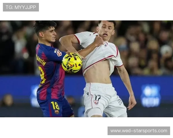 拉菲尼亚弧顶劲射巴萨再添一球