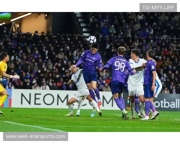 曼城站位整体靠前，比赛主动权稳固